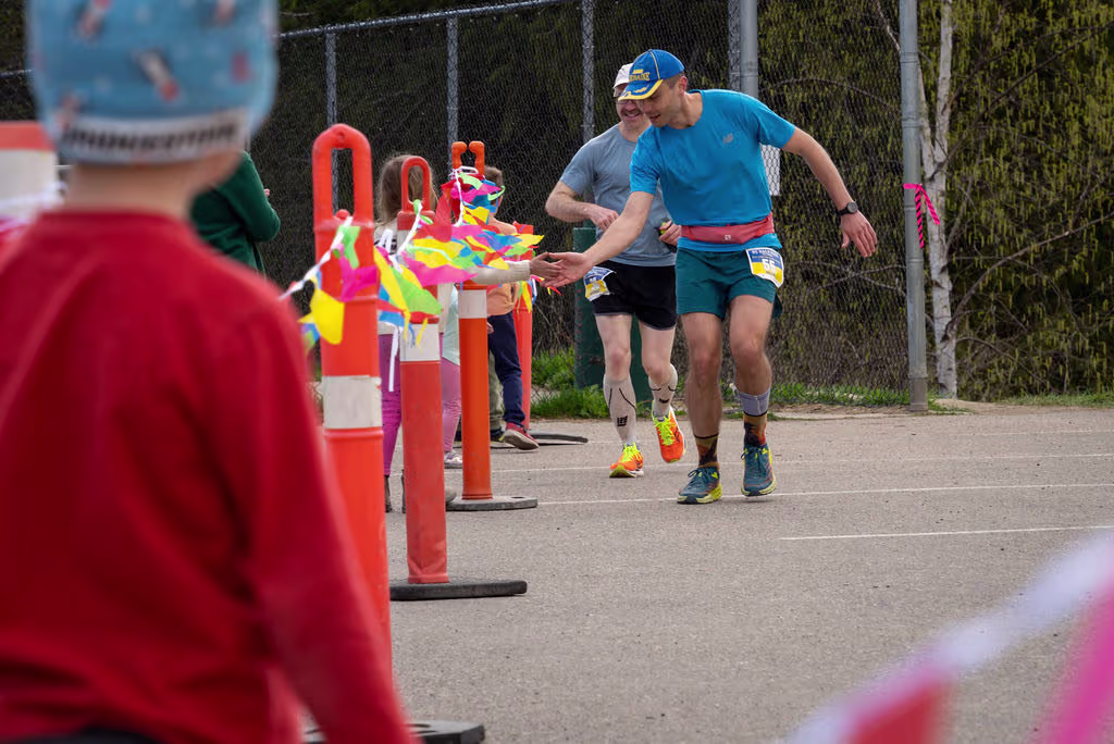 Backyard race image
